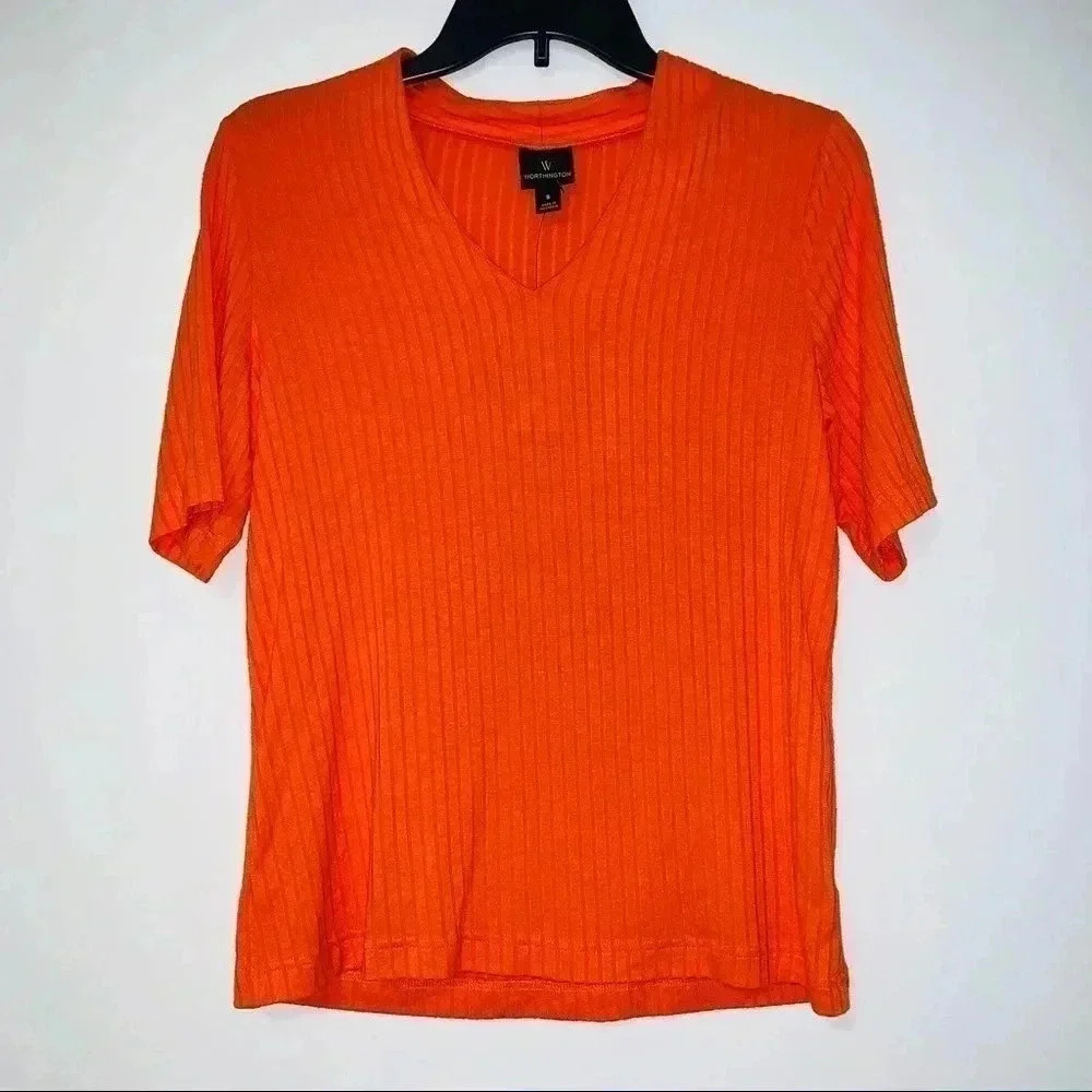 Worthington Ribbed V-Neck Top​​